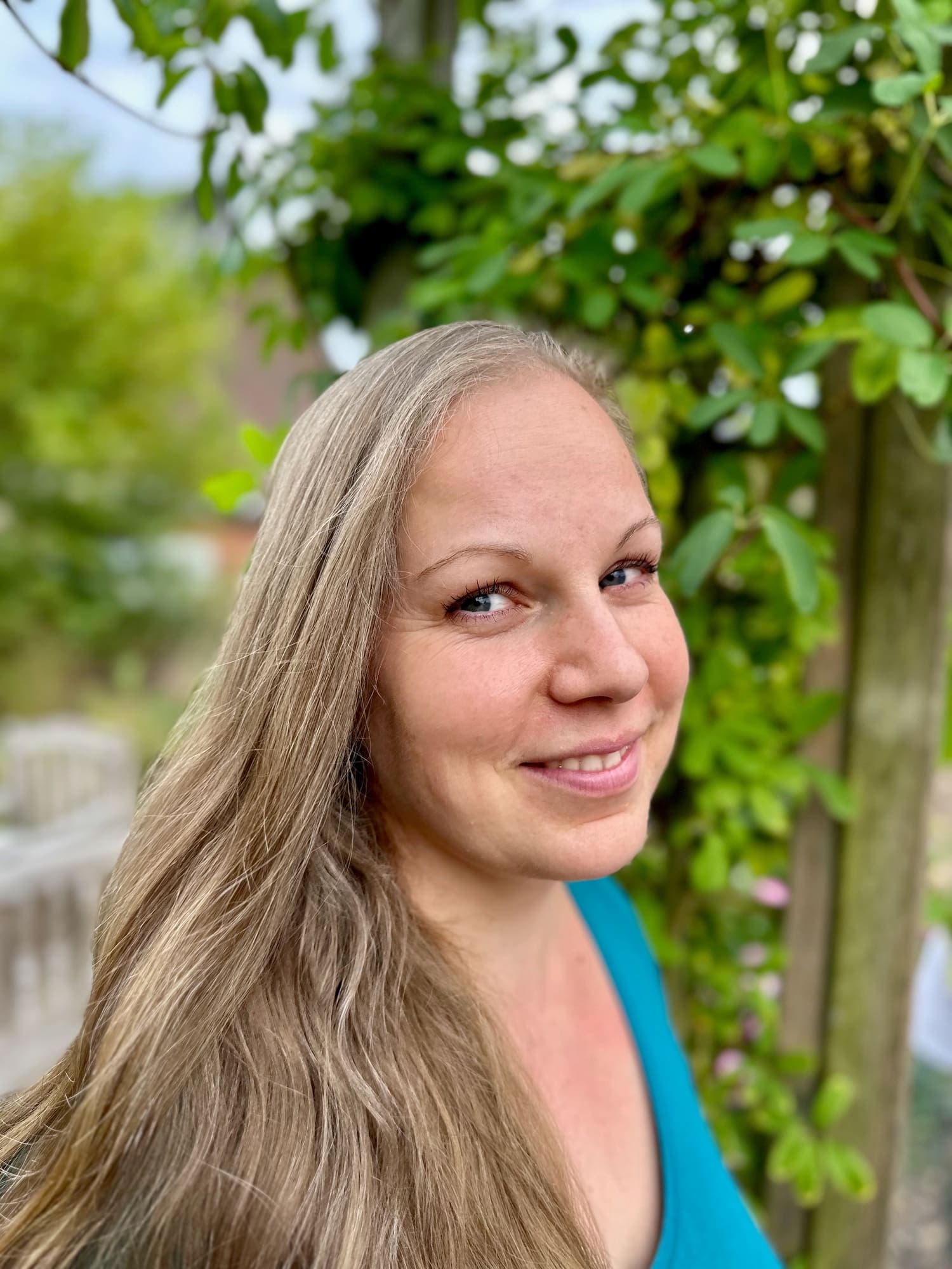 Vinayaki Anne im Garten